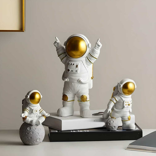 Astronaut Spaceman Statue Ornament – Set of 3 (Golden)